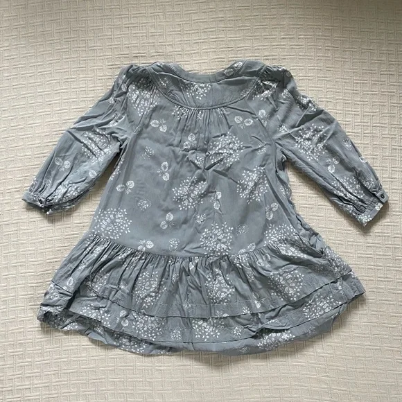 Anthropologie grey floral ruffle top. - Picture 9 of 11